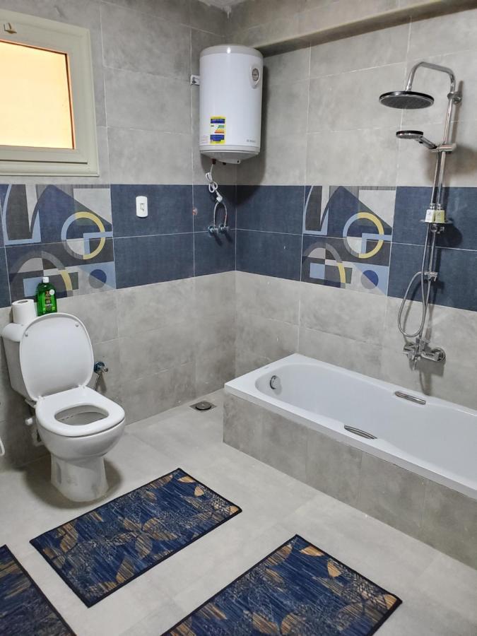 Апартаменти Spacious 3 Bedroom - Families Only Місто ім. 6 Жовтня